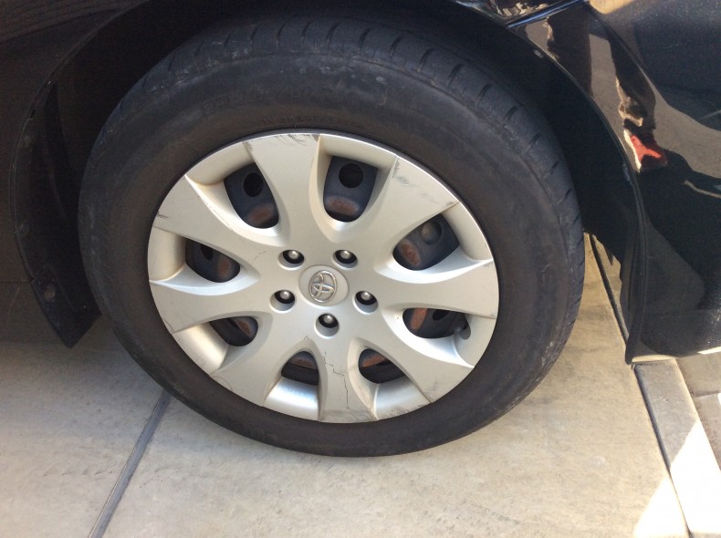 タイヤホイール前