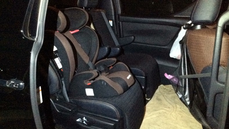 内装後方シート