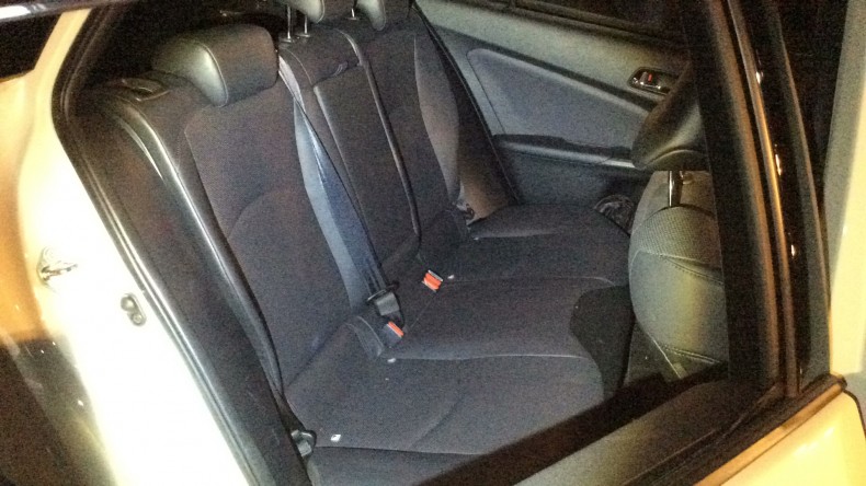 内装後方シート