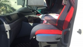 内装後方シート