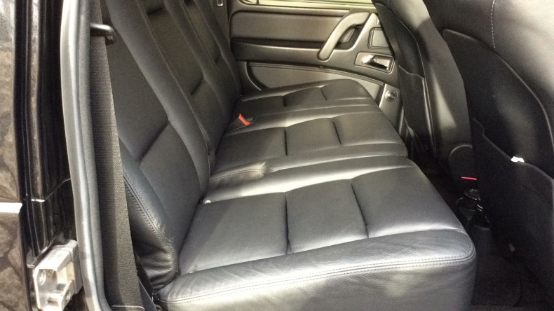 内装後方シート