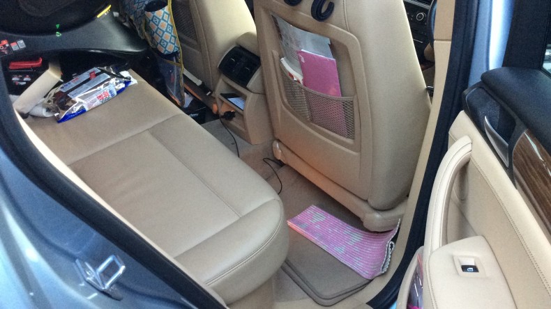 内装後方シート