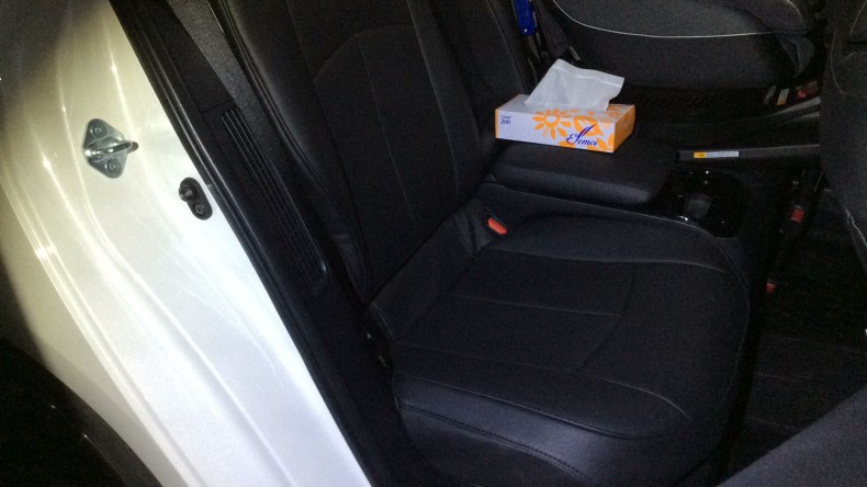 内装後方シート