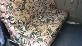 内装後方シート