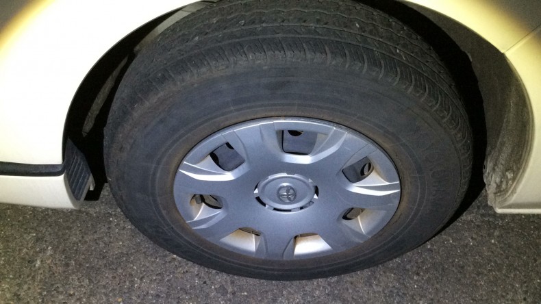 タイヤホイール前