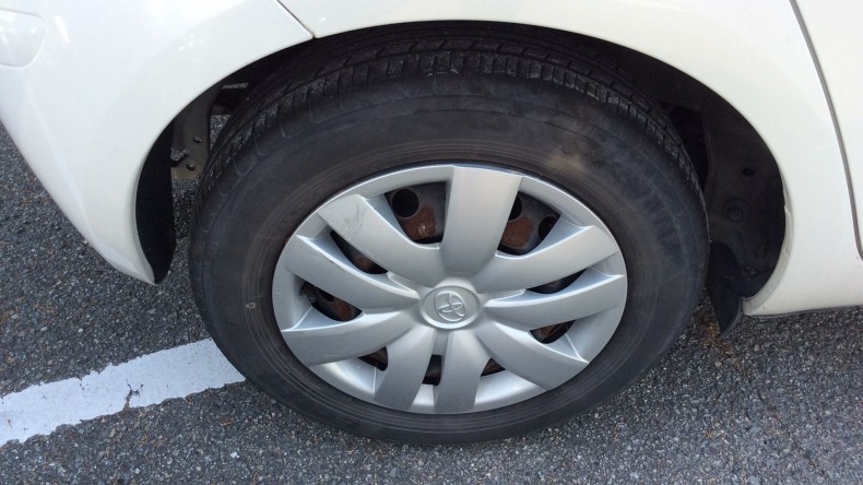 タイヤホイール前