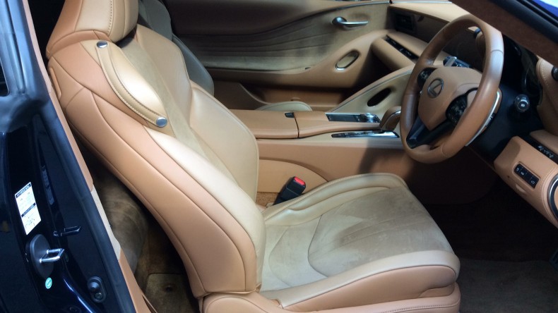 内装前方シート