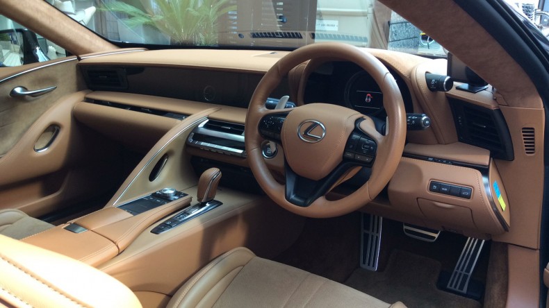 内装インパネ全体