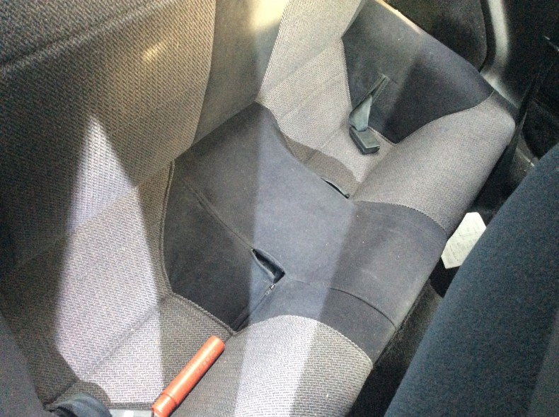 内装後方シート