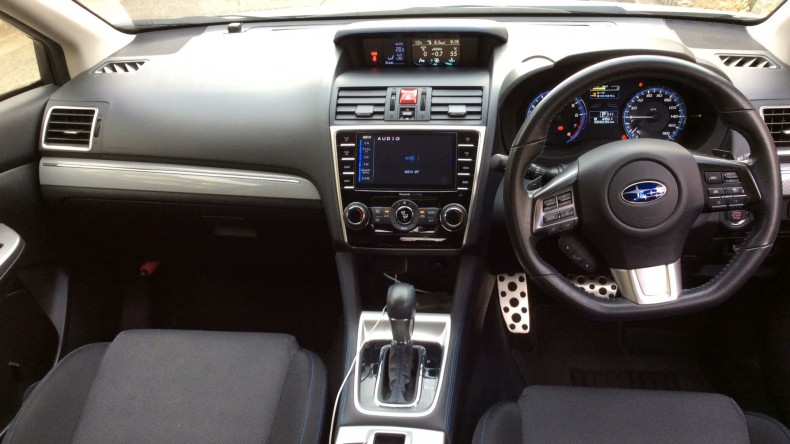 内装インパネ全体