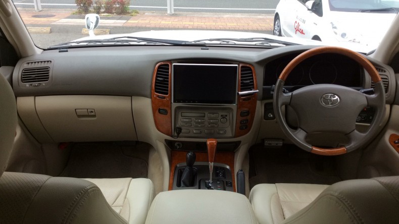 内装インパネ全体