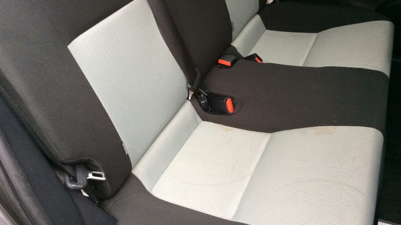 内装後方シート