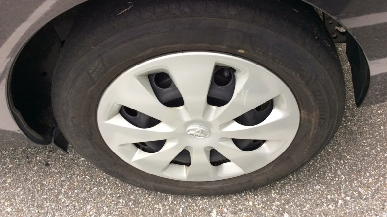 タイヤホイール前