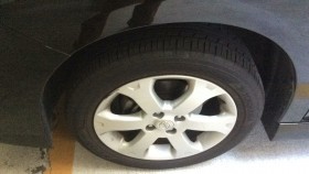 タイヤホイール前