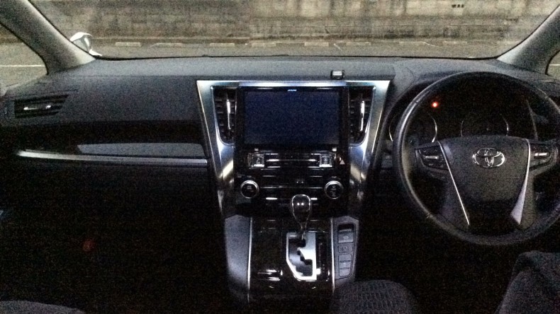 内装インパネ全体