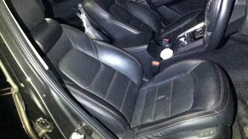 内装前方シート