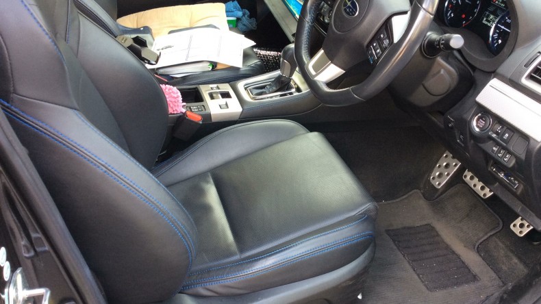 内装前方シート