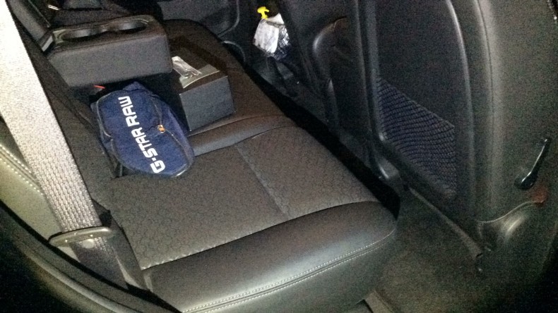 内装後方シート