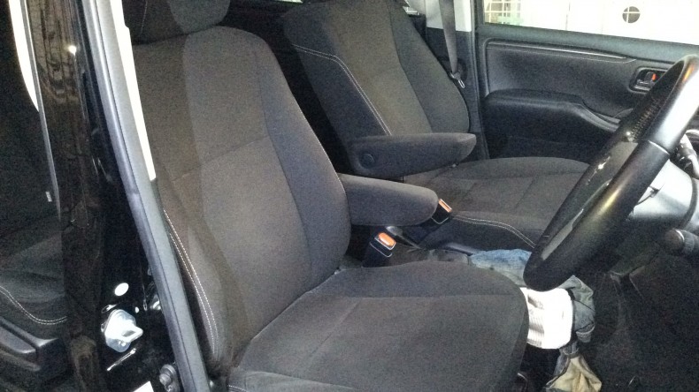 内装前方シート