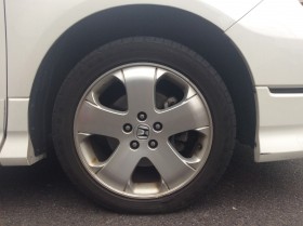 タイヤホイール前