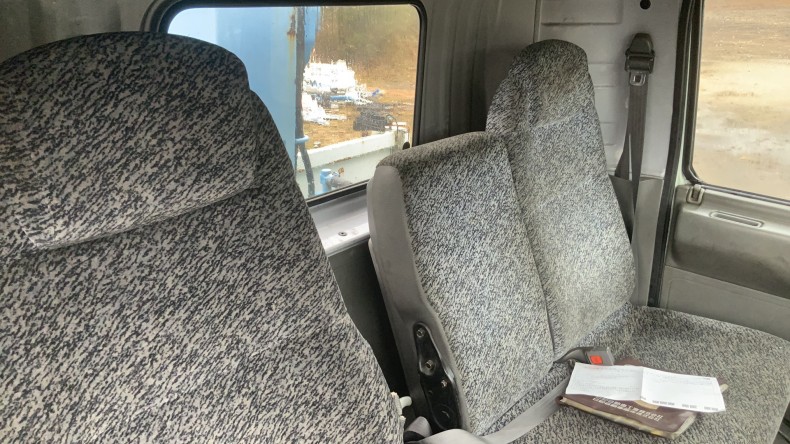 内装後方シート