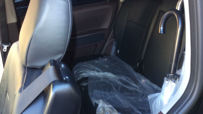 内装後方シート