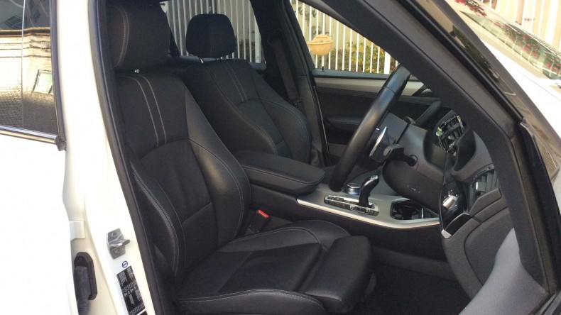 内装前方シート