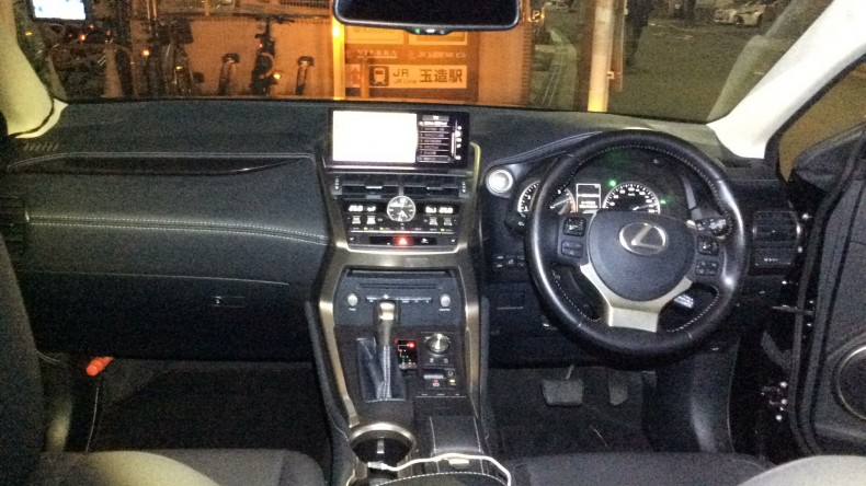 内装インパネ全体