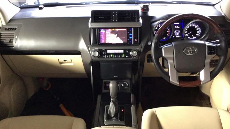 内装インパネ全体