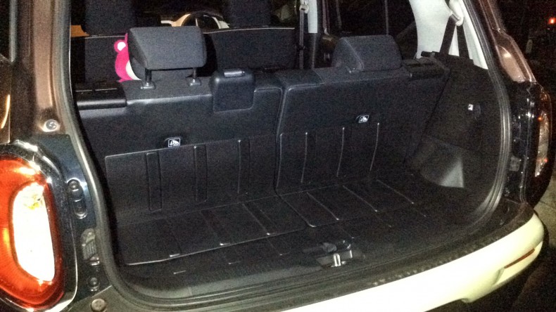 内装トランク