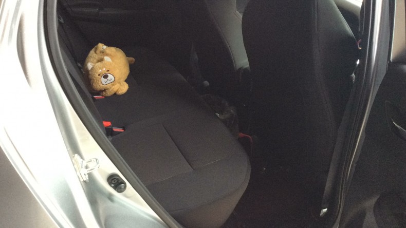 内装後方シート