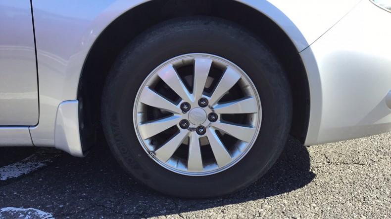 タイヤホイール前