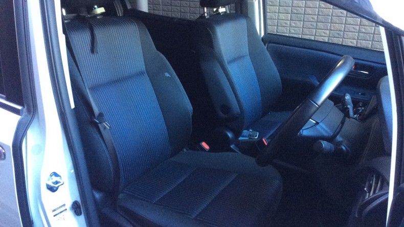 内装前方シート