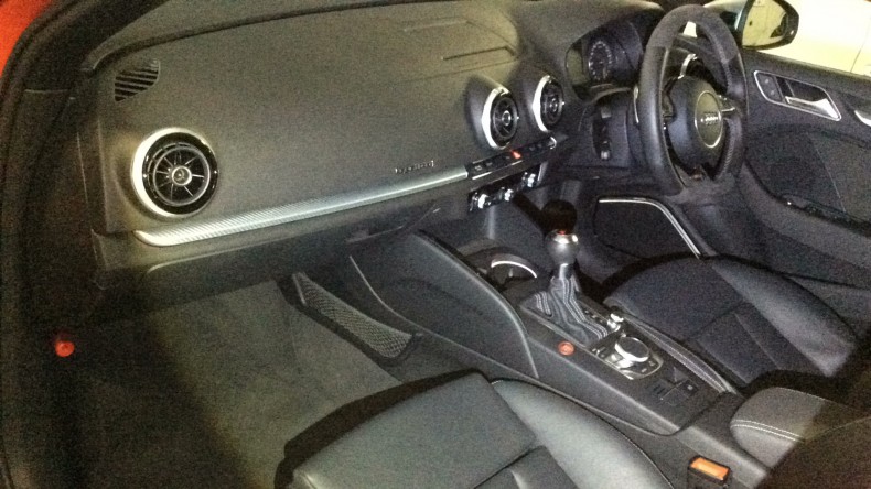 内装インパネ全体