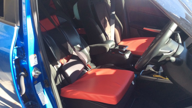 内装前方シート