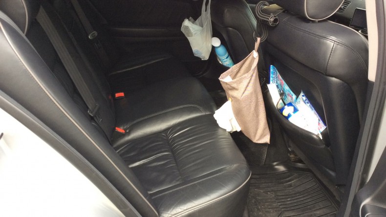 内装後方シート