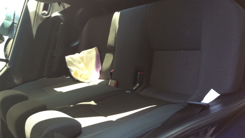 内装後方シート