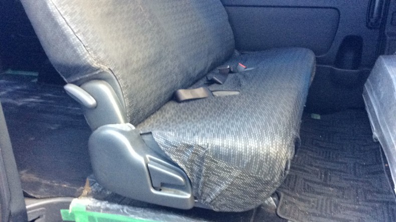 内装後方シート