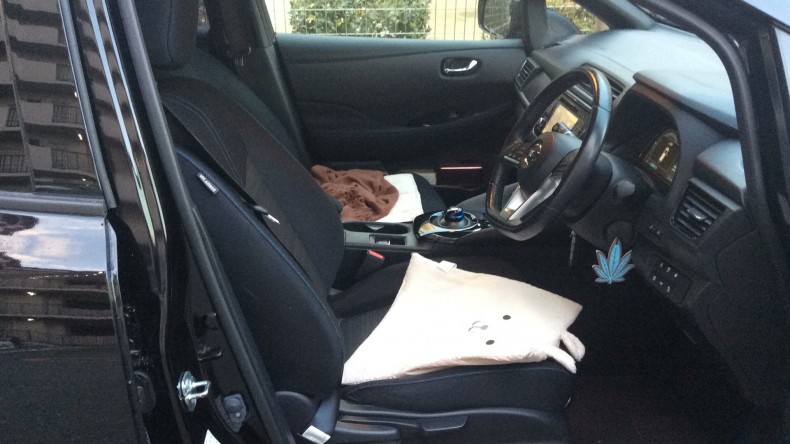 内装前方シート