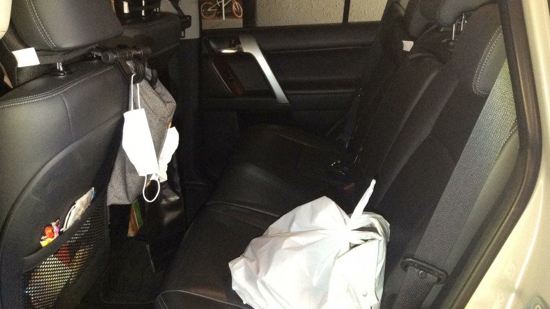 内装後方シート