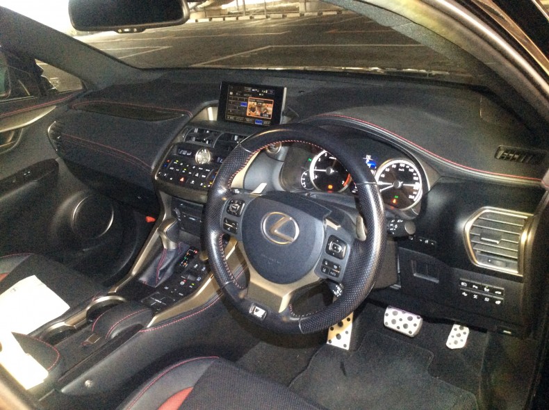 内装インパネ全体