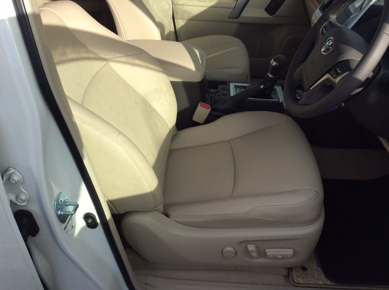 内装前方シート