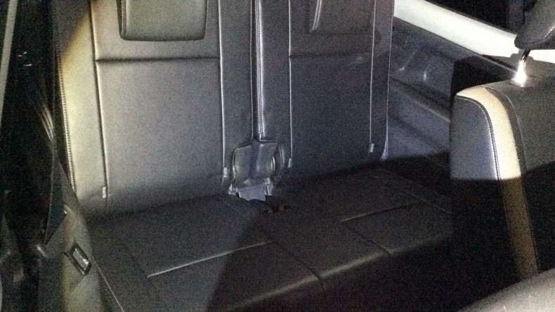 内装後方シート