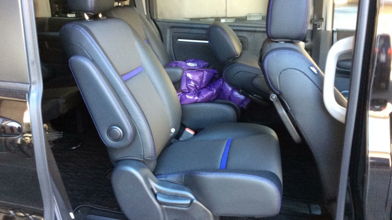 内装後方シート