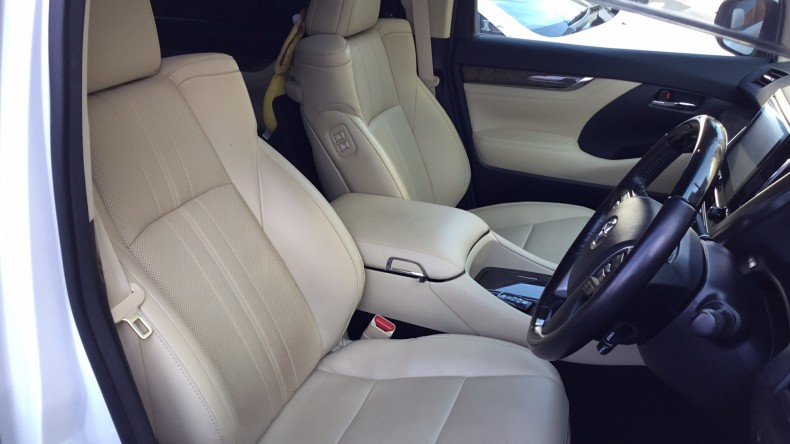 内装前方シート