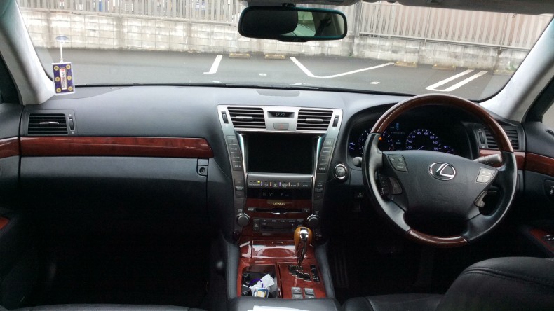 内装インパネ全体