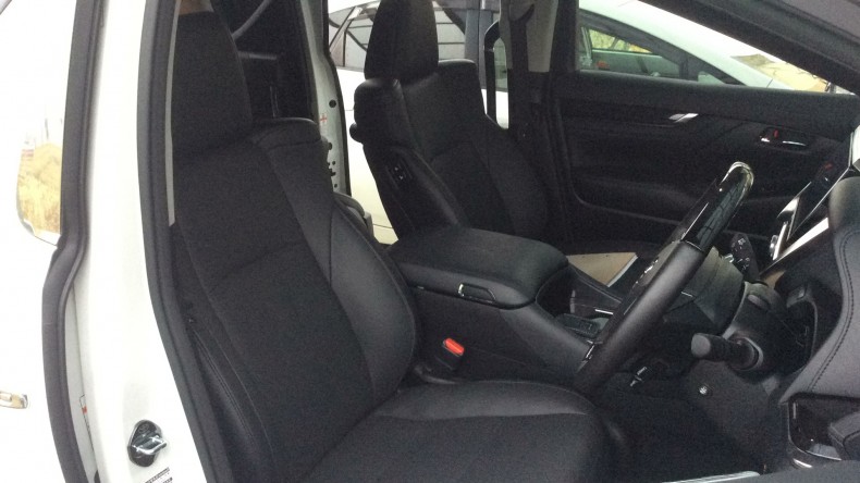 内装前方シート