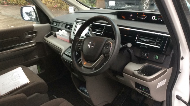 内装インパネ全体