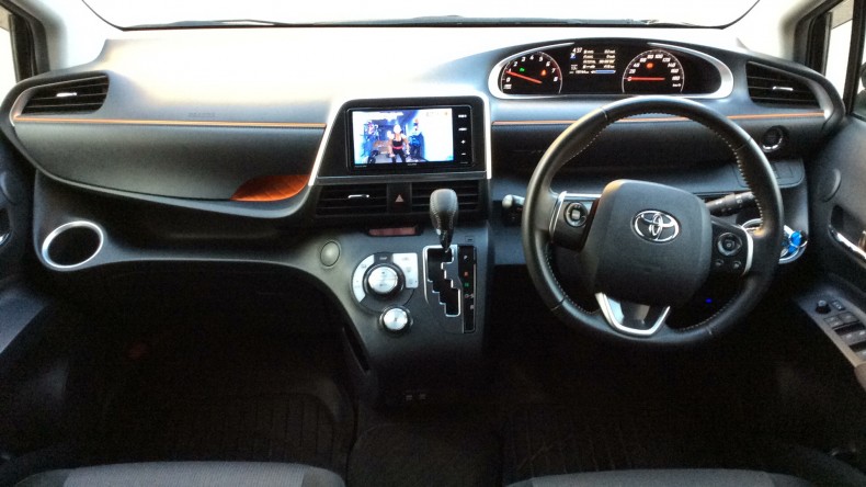 内装インパネ全体