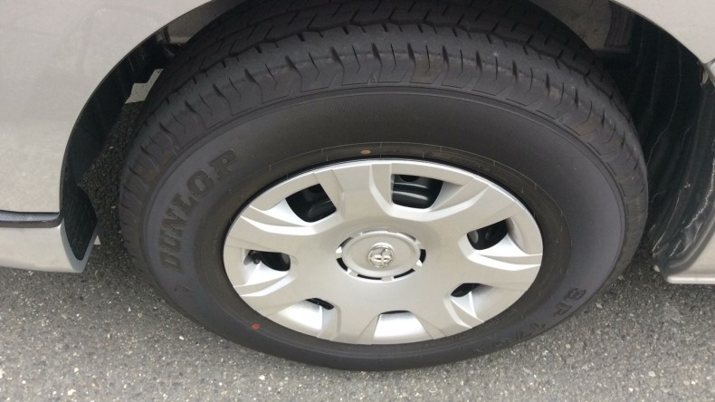 タイヤホイール前